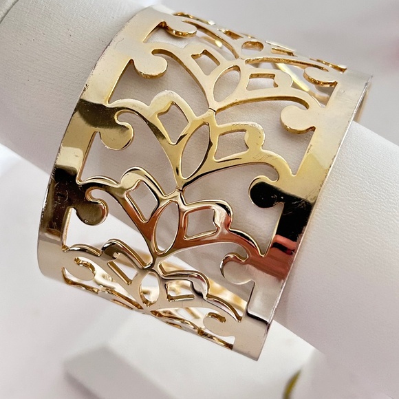 Filigree Cut Out Statement Wide Large Cuff Metal Bangle Bracelet Gold Tone - Picture 3 of 8
